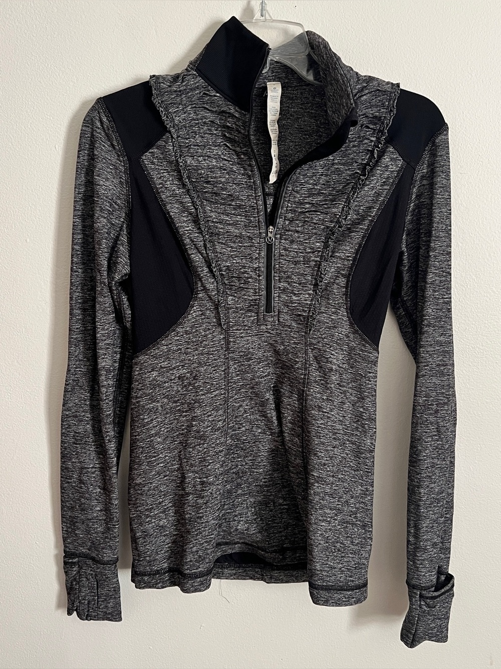 Lululemon Run Your Heart Out full zip running jacket size 6